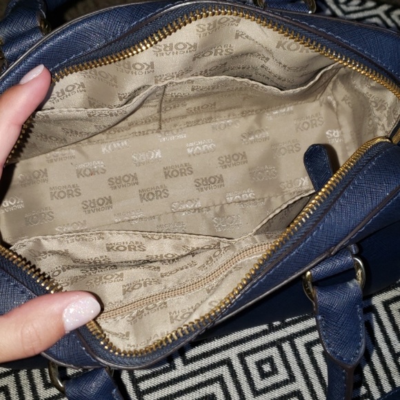 Michael Kors satchel - Picture 6 of 7
